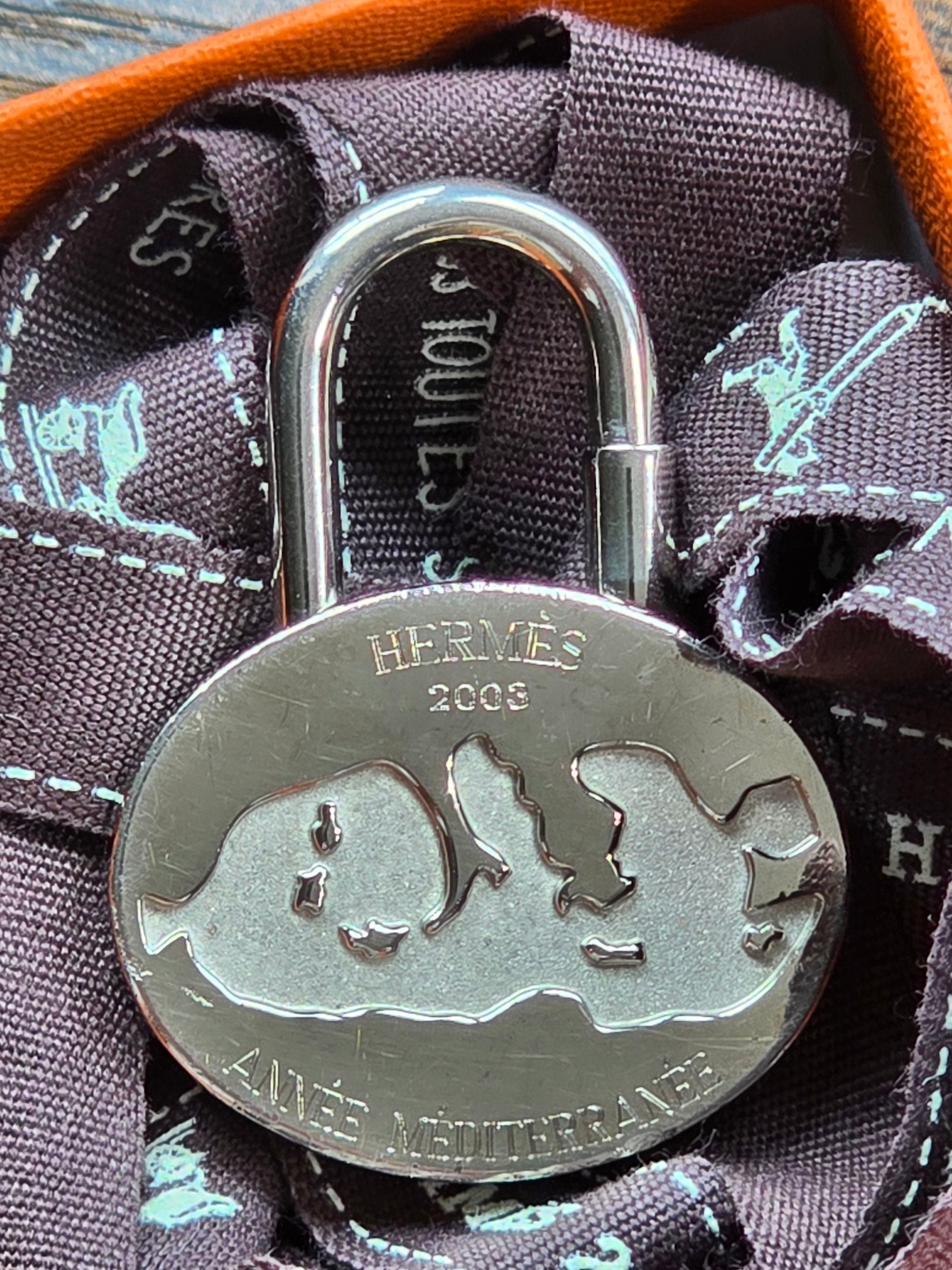 Authentic Hermès 2003 "Année Méditerranée" Cadena Charm