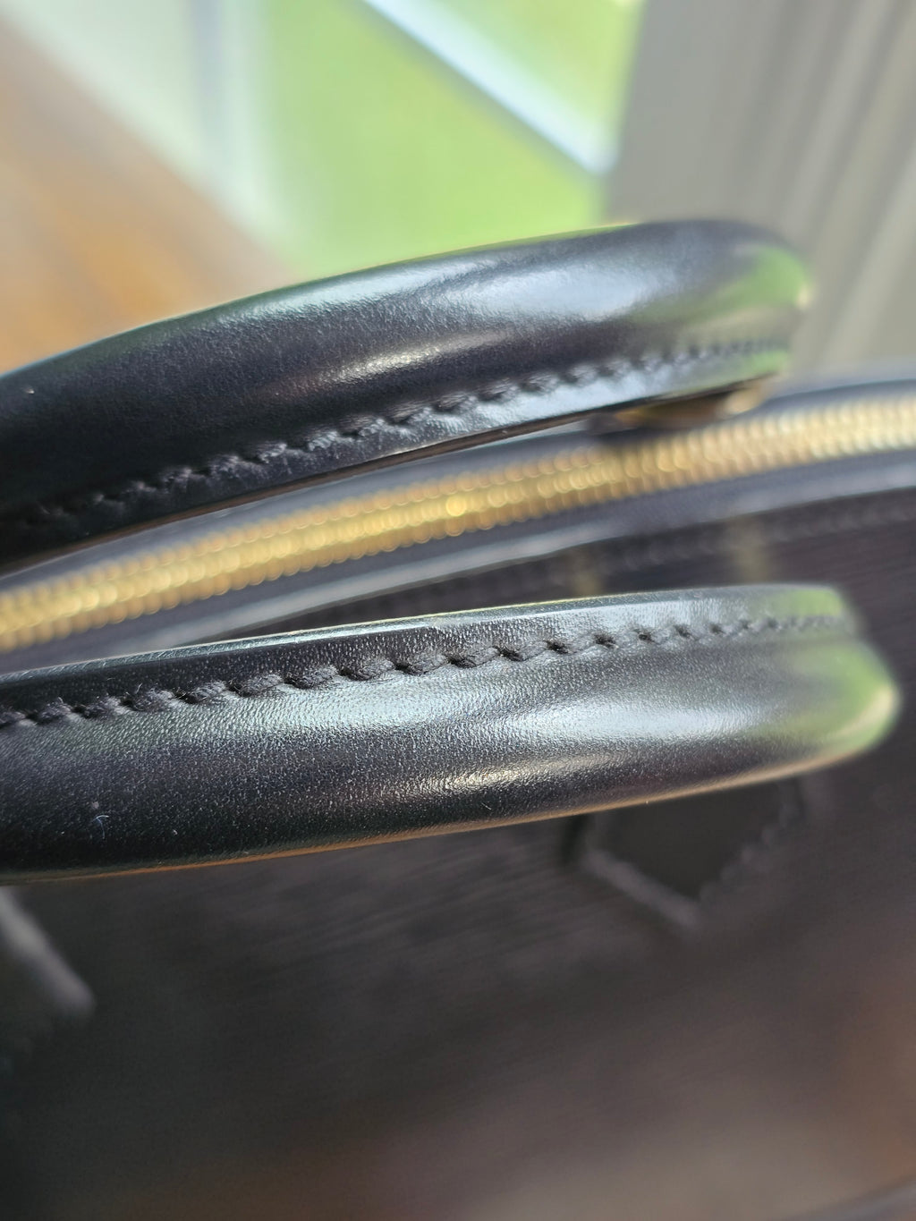 Authentic Louis Vuitton Black Epi Leather Alma PM (2008)