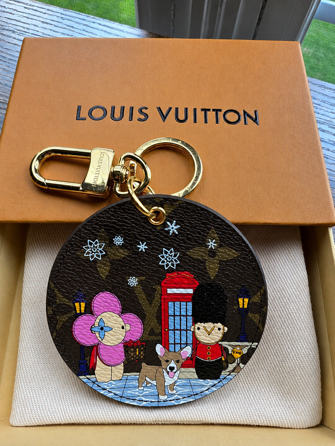 Authentic Louis Vuitton Monogram Illustre London Xmas Bag Charm & Key Holder AKIKO Limited Edition- Full Inclusion