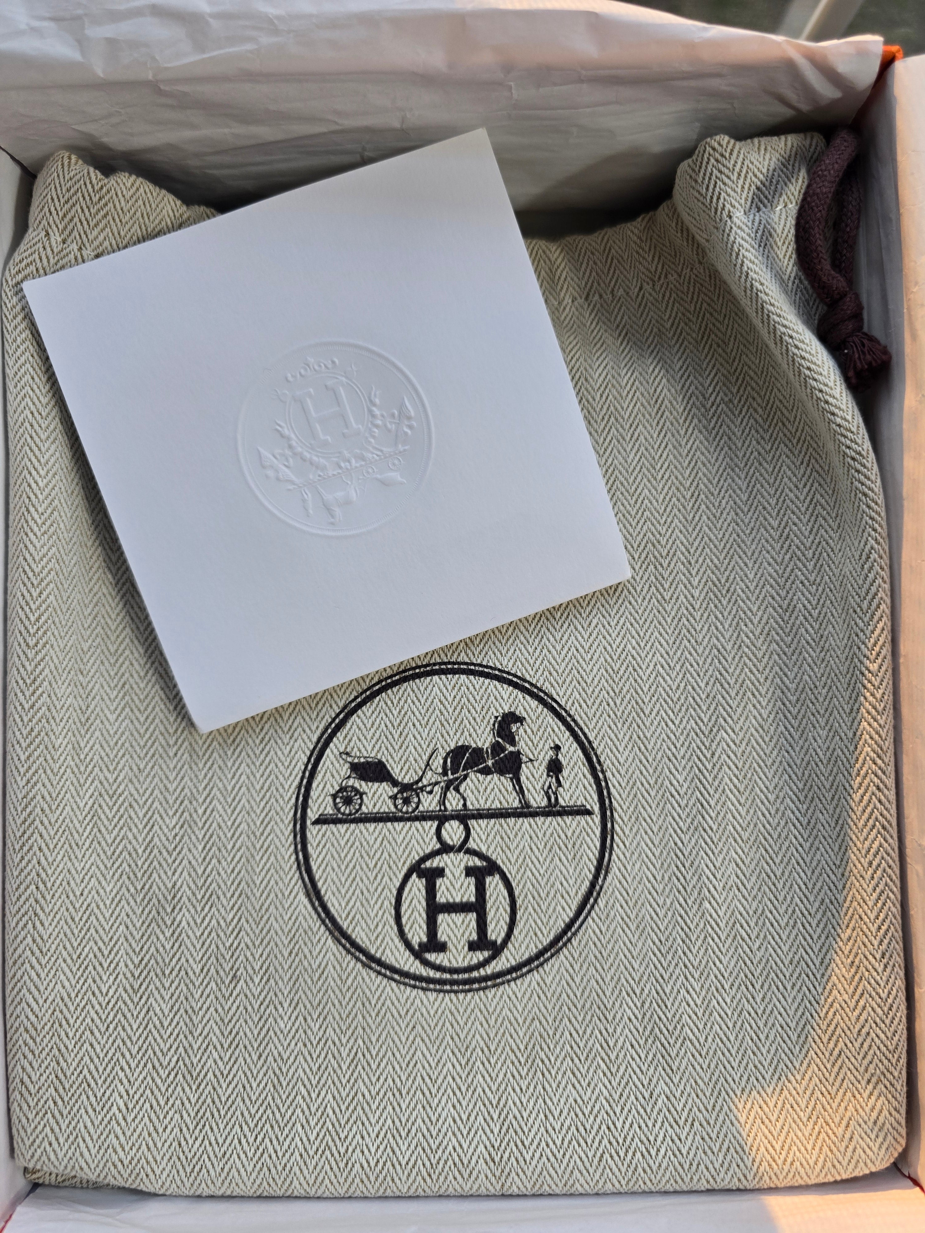 Authentic Hermès Evelyne 16 TPM- Taurillon Clemence & Palladium Hardware "W" 2024 Series- Full Inclusion