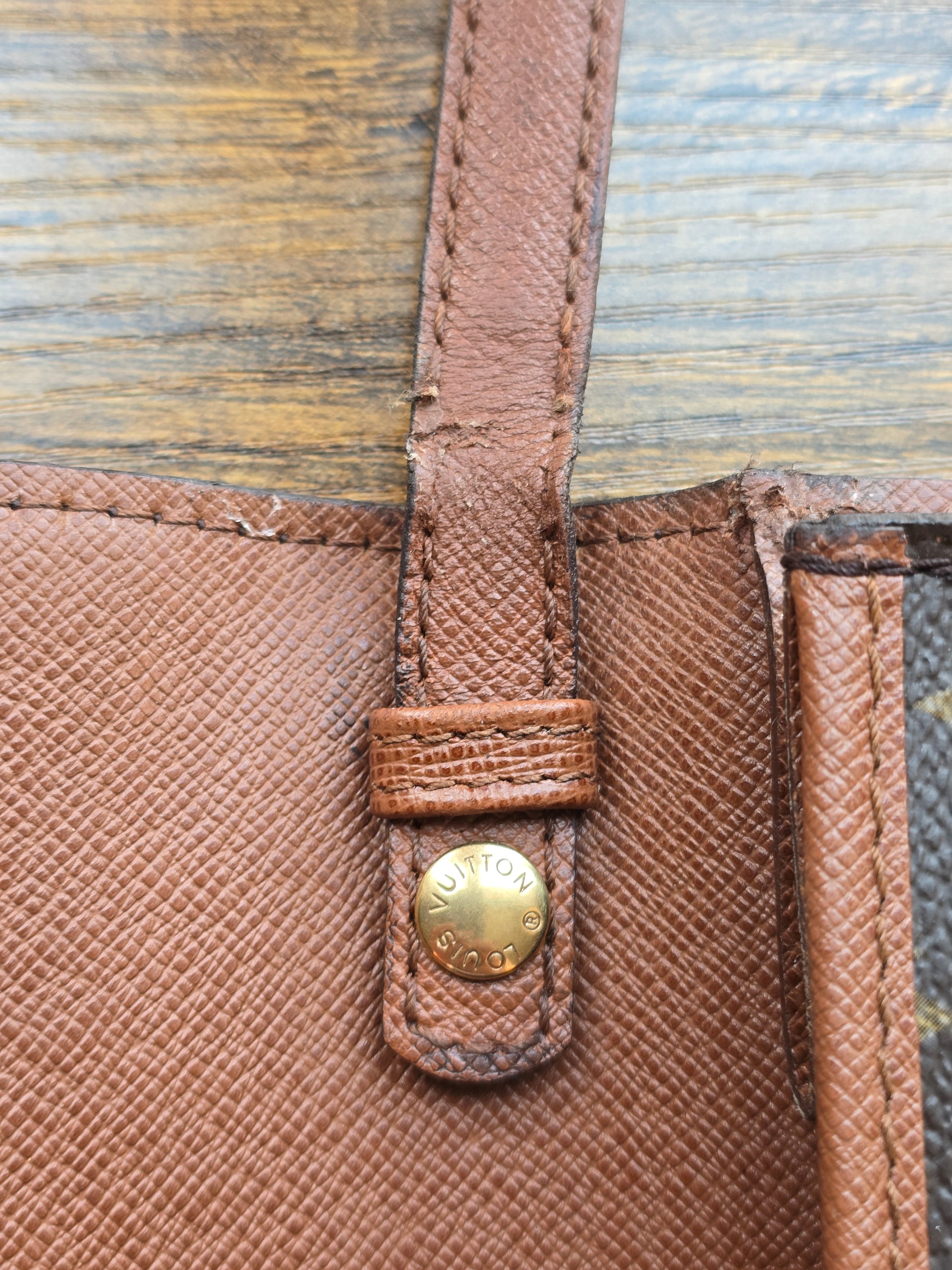 Authentic Vintage Louis Vuitton Monogram Pochette Bordeaux 2‑Way Clutch & Shoulder Bag (1995)
