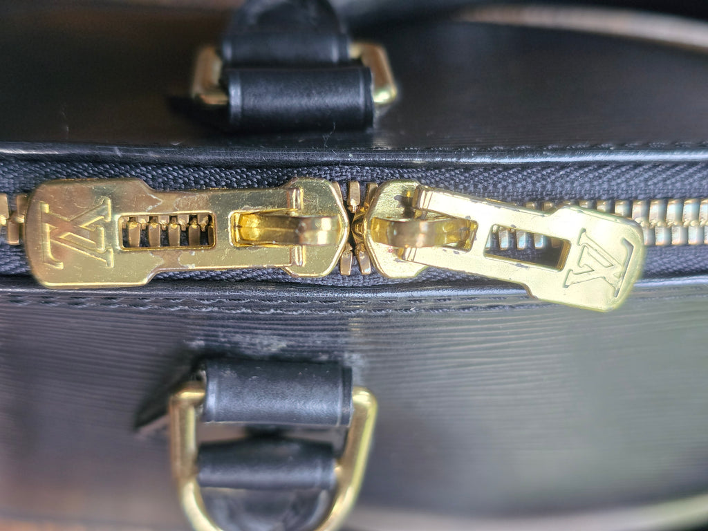 Authentic Louis Vuitton Black Epi Leather Alma PM (2008)