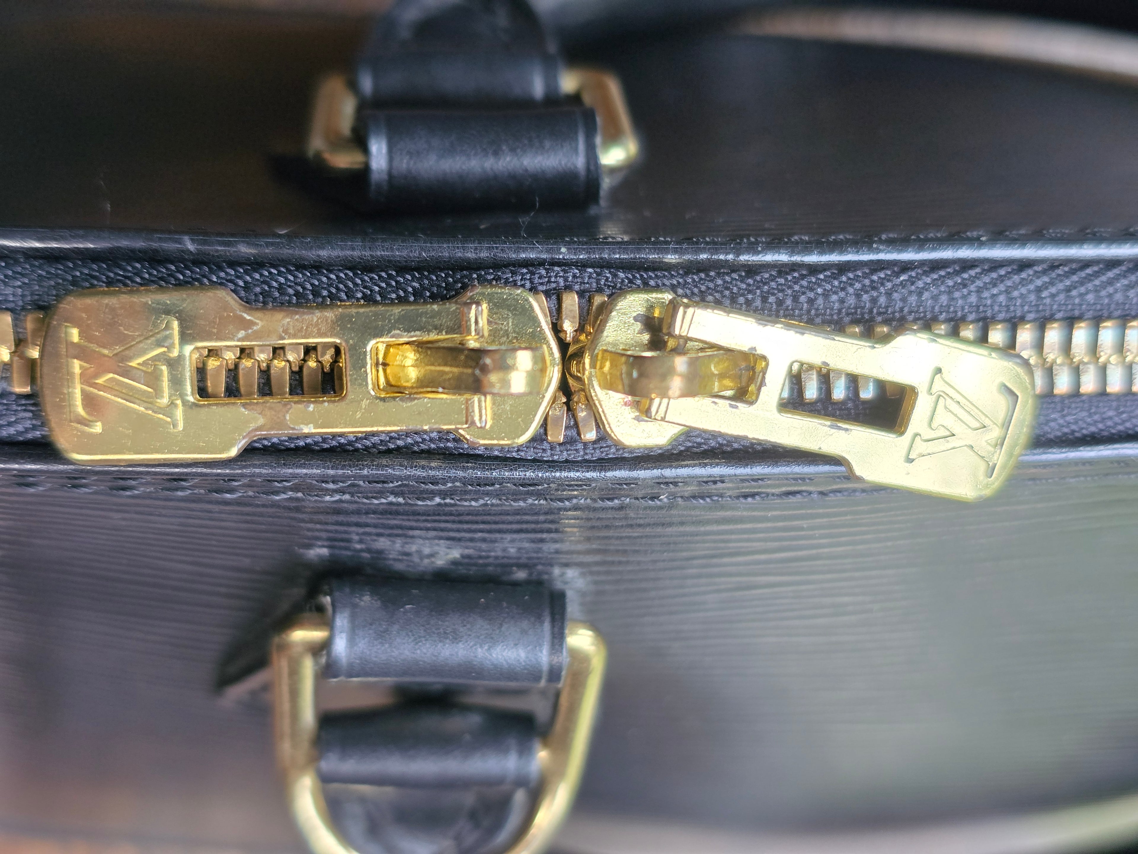 Authentic Louis Vuitton Black Epi Leather Alma PM (2008)