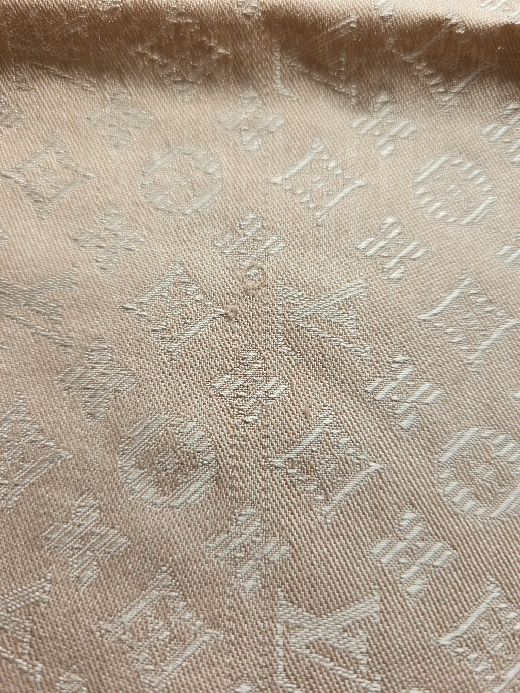 Authentic Louis Vuitton Evermore Shawl in the shade "Latte"