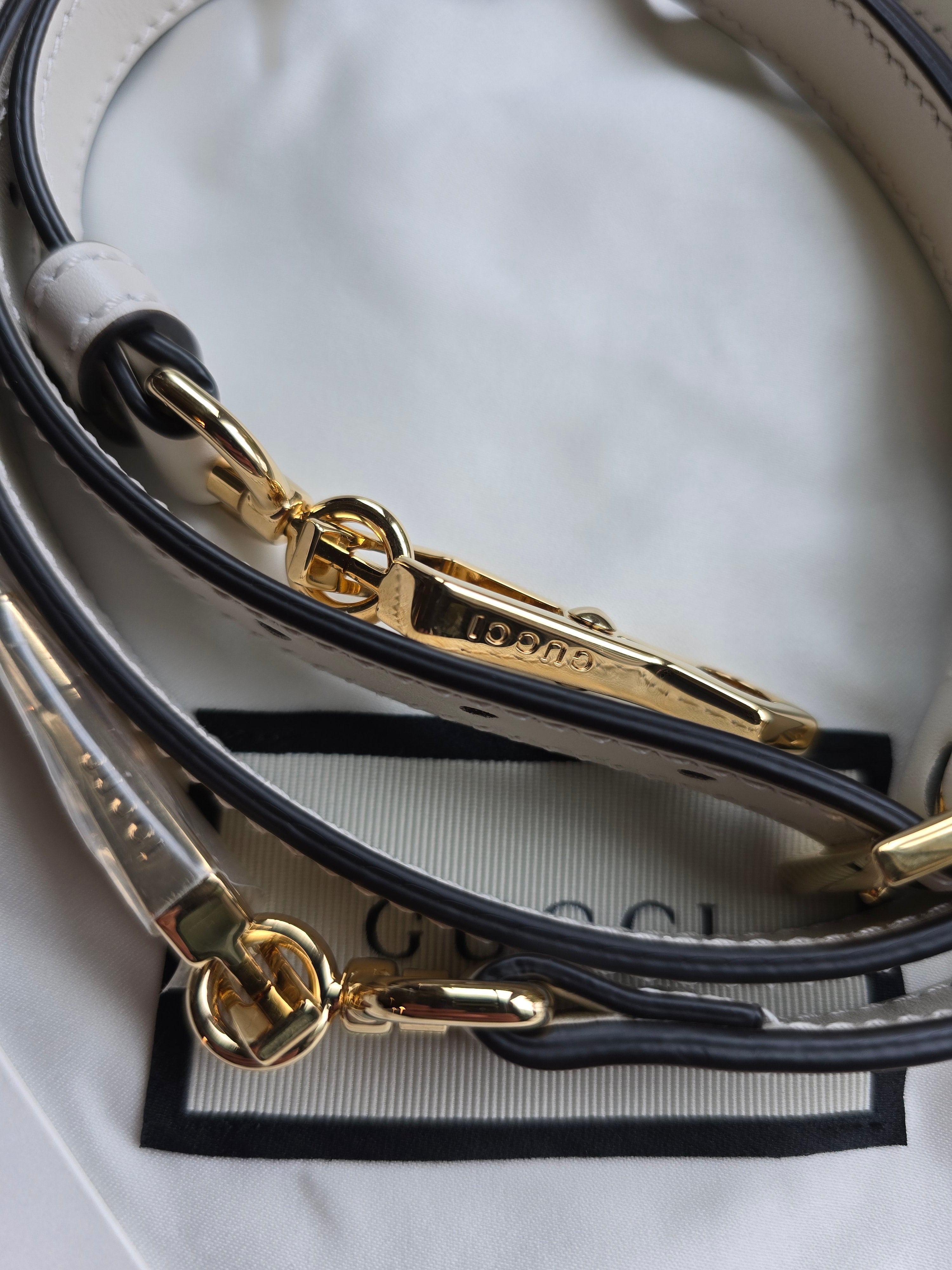 Authentic Gucci White Leather Crossbody/Shoulder Strap and Gold Hardware