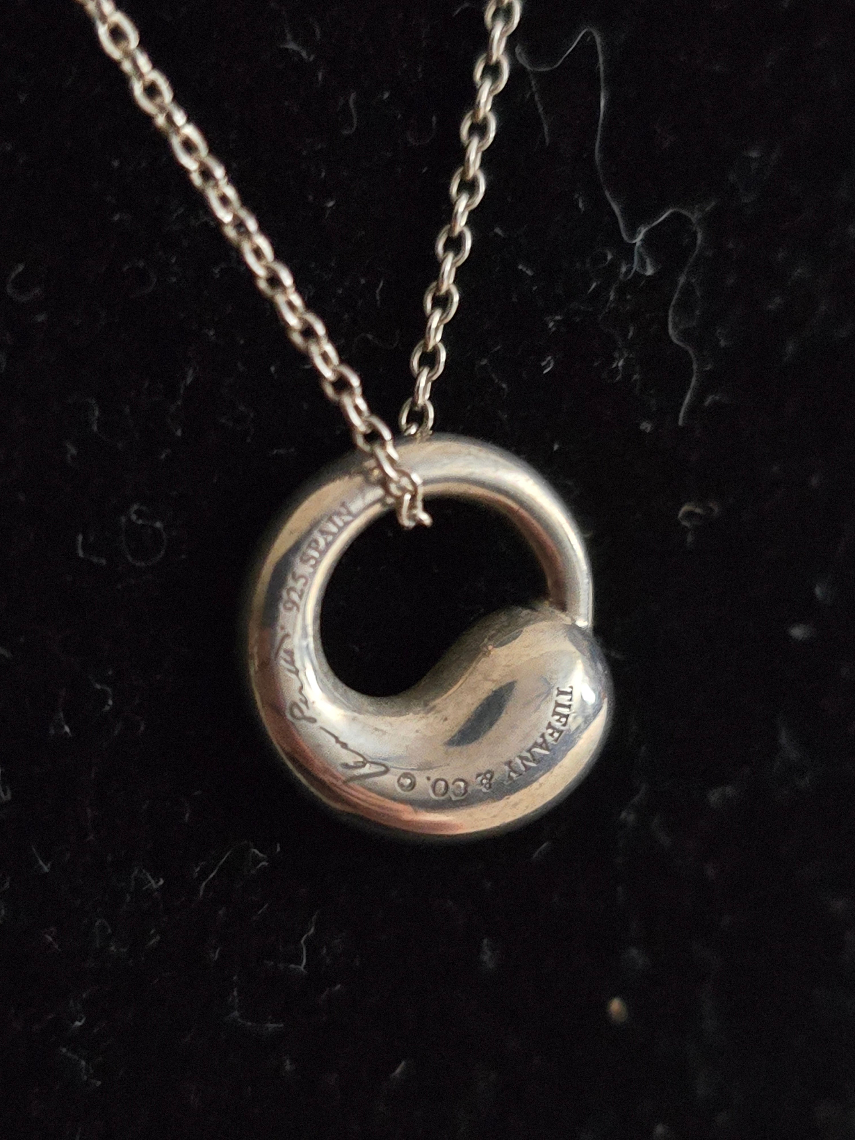 Authentic Tiffany & Co. Elsa Peretti Sterling Silver Eternal Circle Pendant Necklace