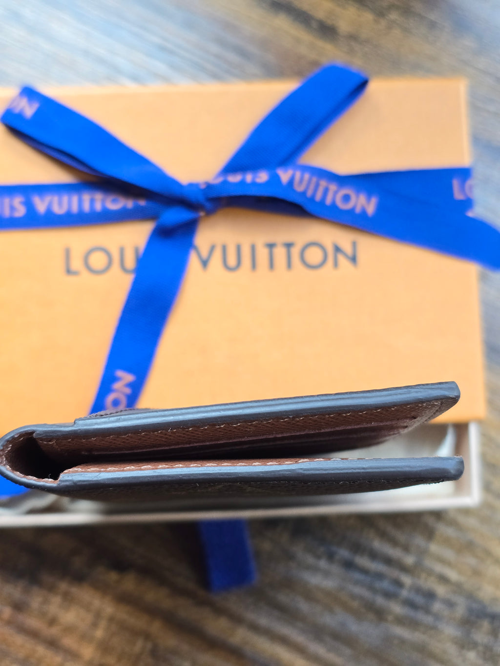 Authentic Louis Vuitton Pocket Organizer- Full Inclusion