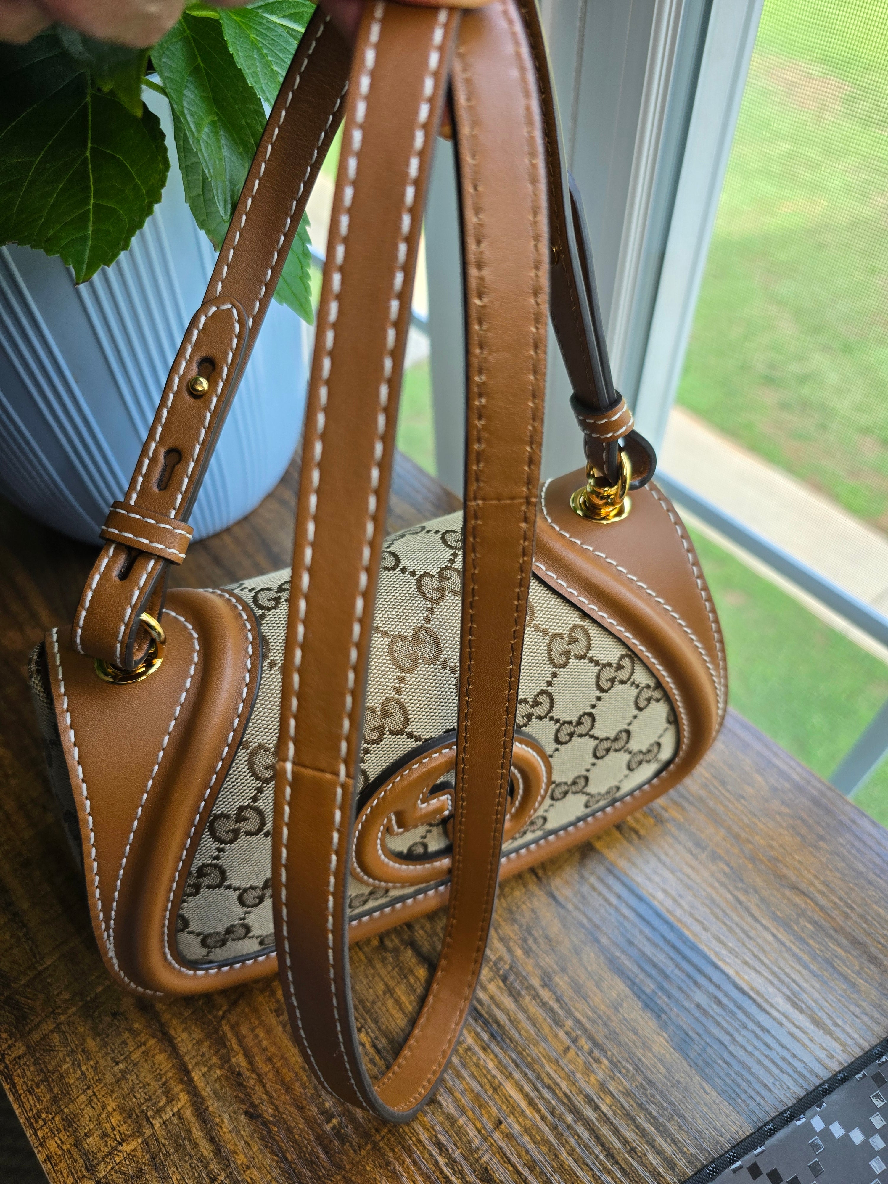 Authentic Gucci Blondie Small Shoulder Bag