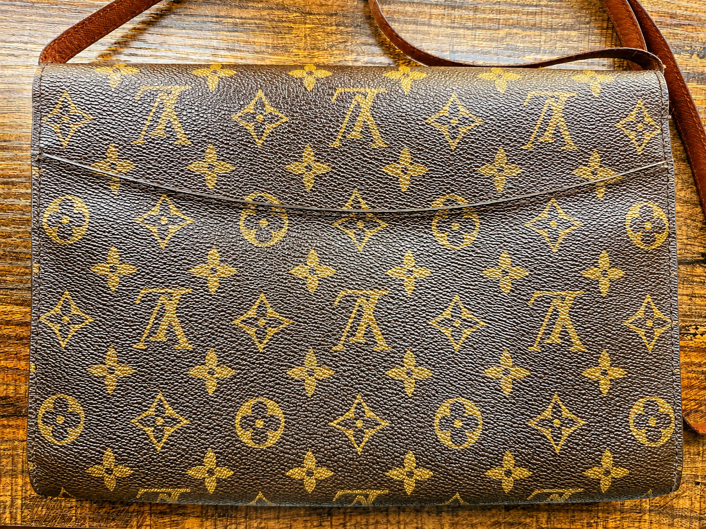 Authentic Vintage Louis Vuitton Monogram Pochette Bordeaux 2‑Way Clutch & Shoulder Bag (1995)