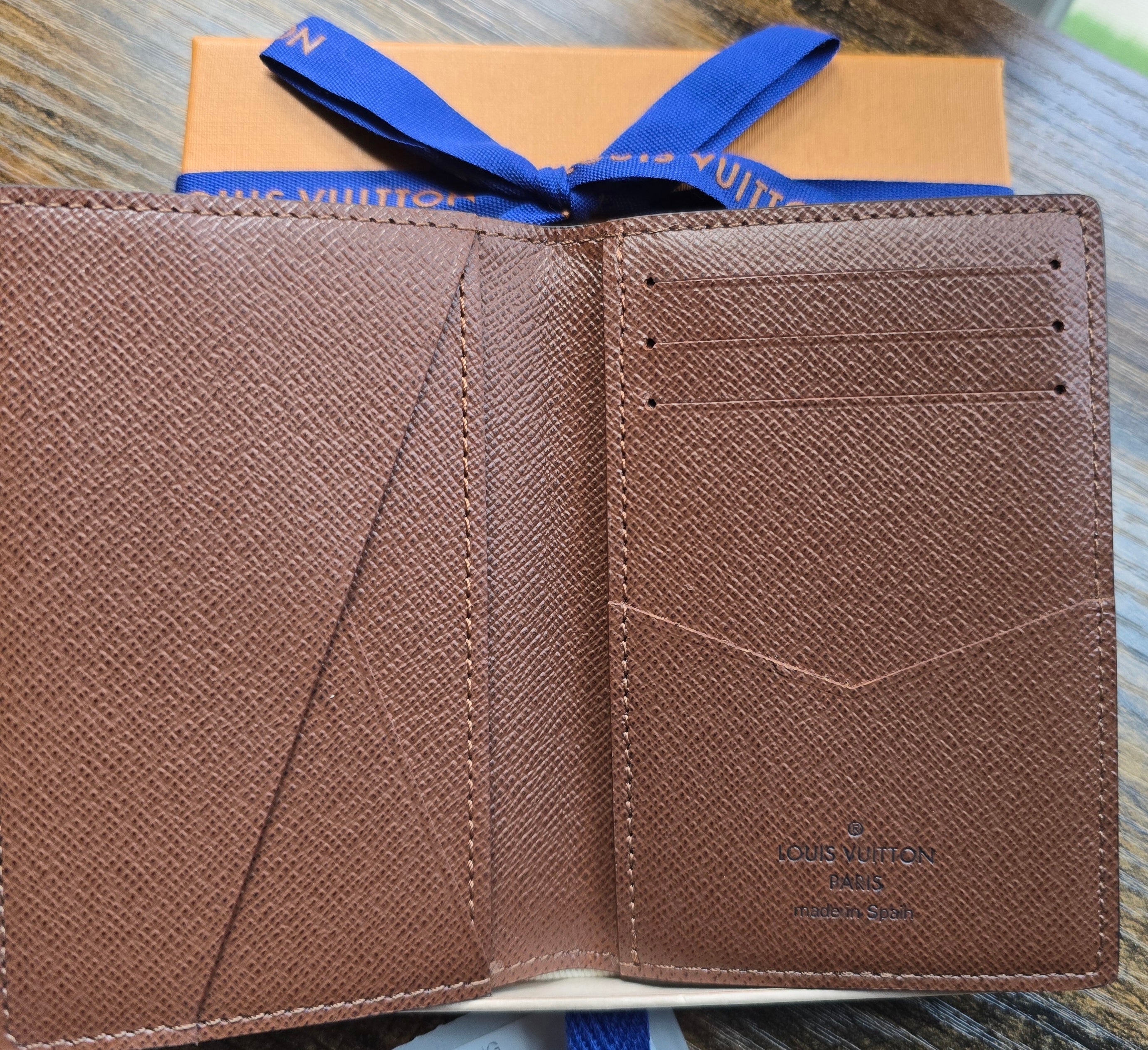 Authentic Louis Vuitton Pocket Organizer- Full Inclusion