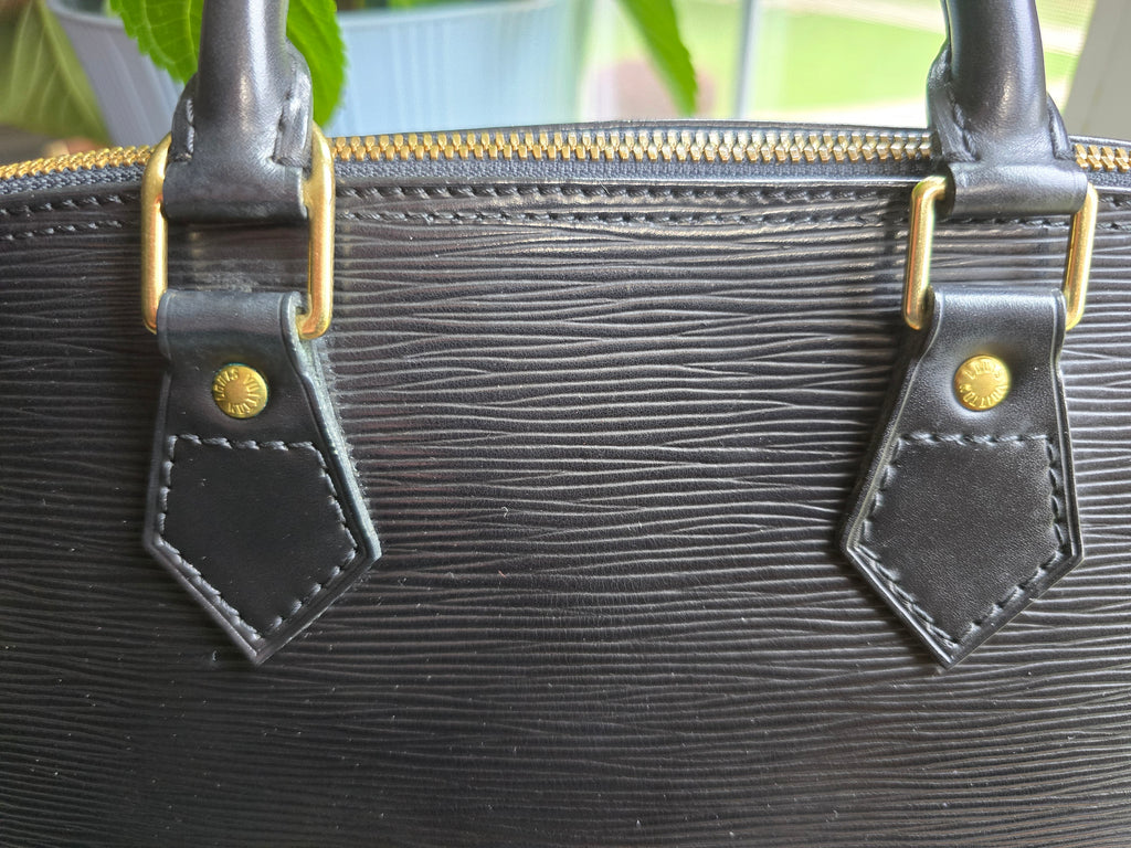 Authentic Louis Vuitton Black Epi Leather Alma PM (2008)