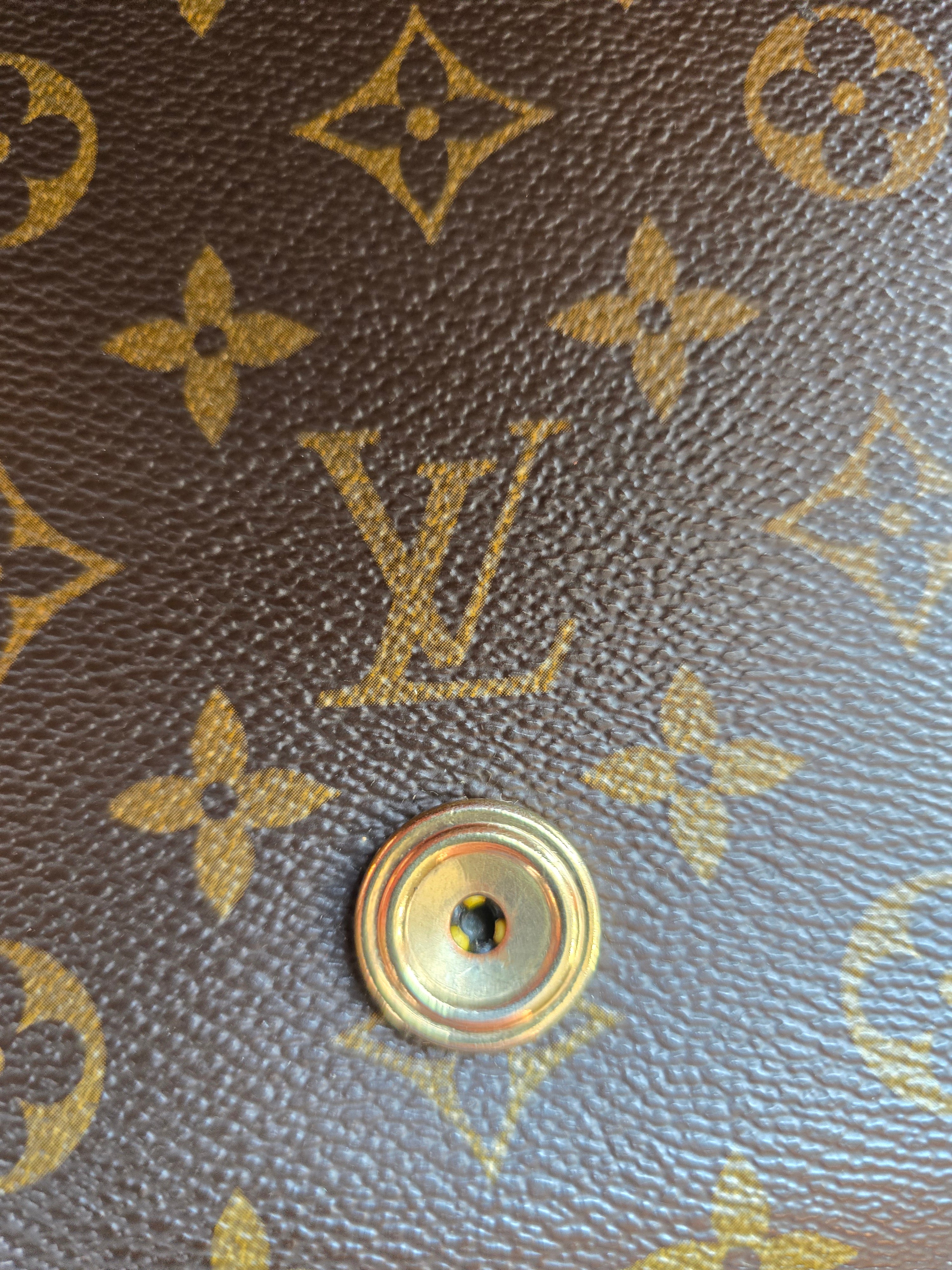Authentic Vintage Louis Vuitton Monogram Pochette Bordeaux 2‑Way Clutch & Shoulder Bag (1995)