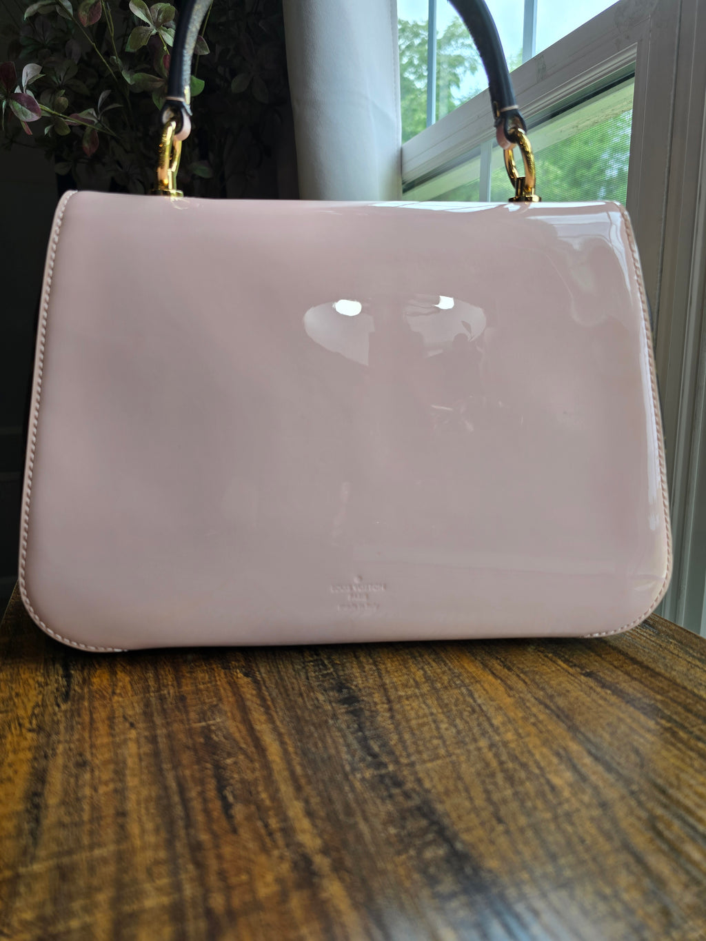 Authentic Louis Vuitton Cherrywood Vernis Leather Crossbody Bag (2019)