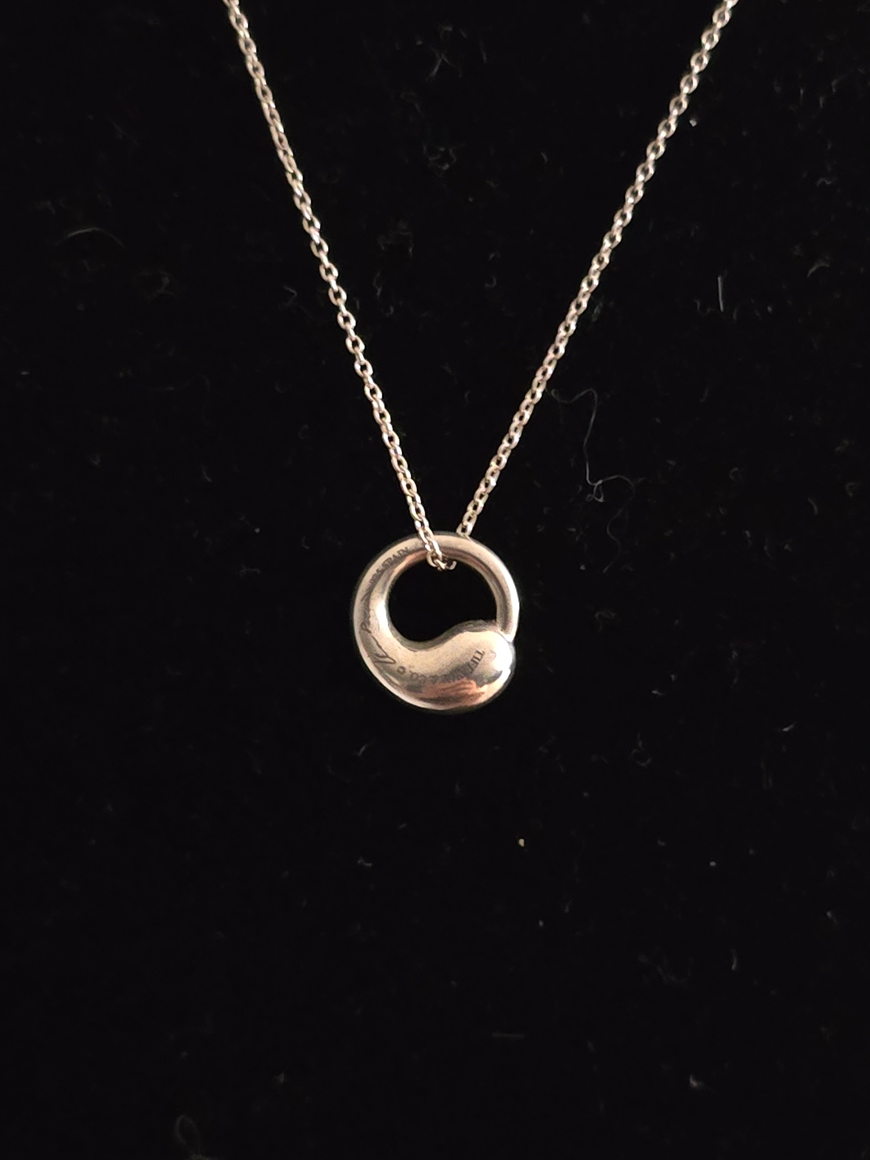 Authentic Tiffany & Co. Elsa Peretti Sterling Silver Eternal Circle Pendant Necklace